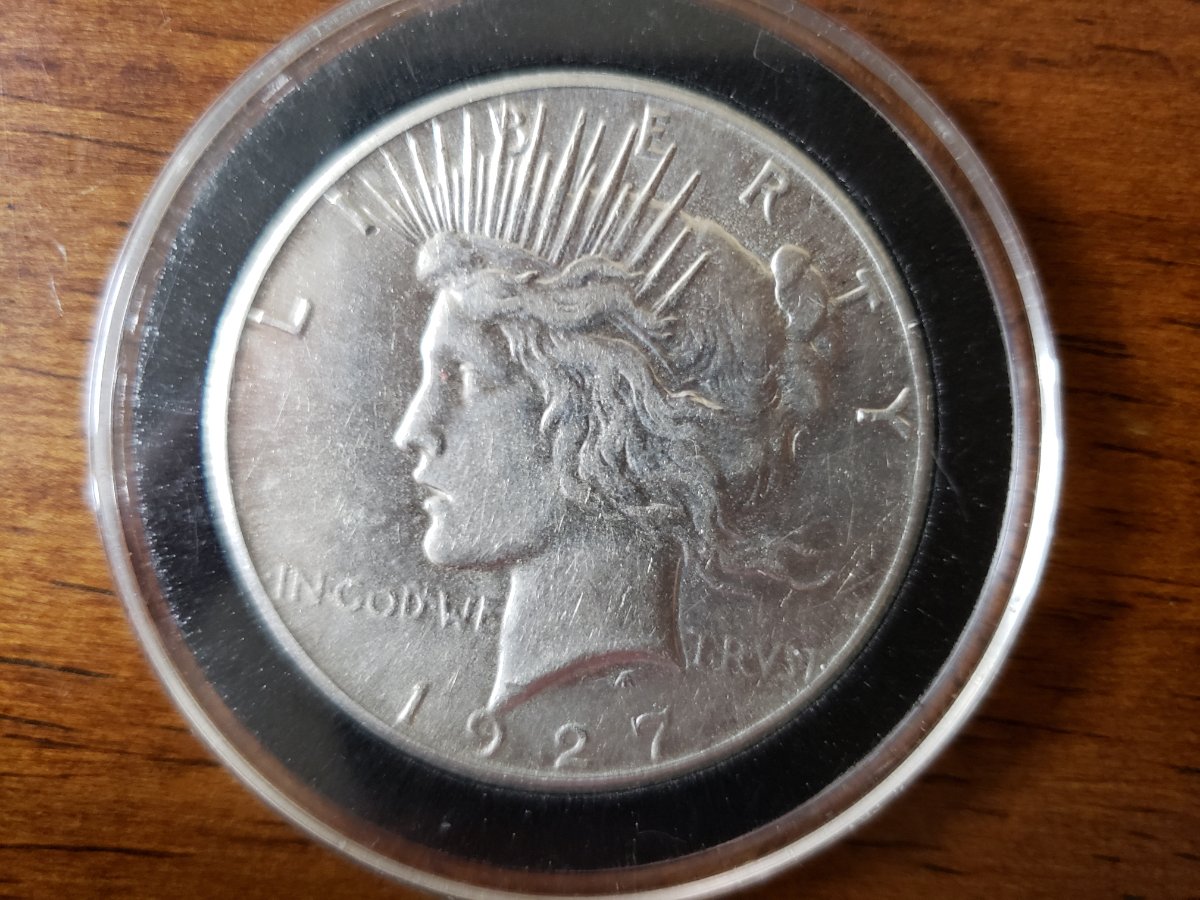 Carbon-Black-Marks-Effect-On-Grading-Peace-Dollar